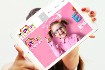 ŭ��ѧ��׹���Ӣ��